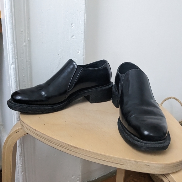 Dr. Martens leather loafer with small black heel - Picture 7 of 7